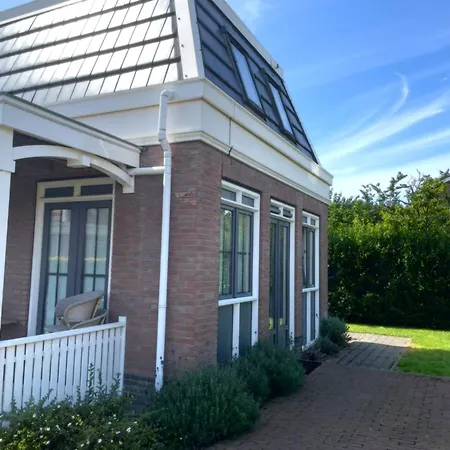 Tulp En Zee Ferienhaus *